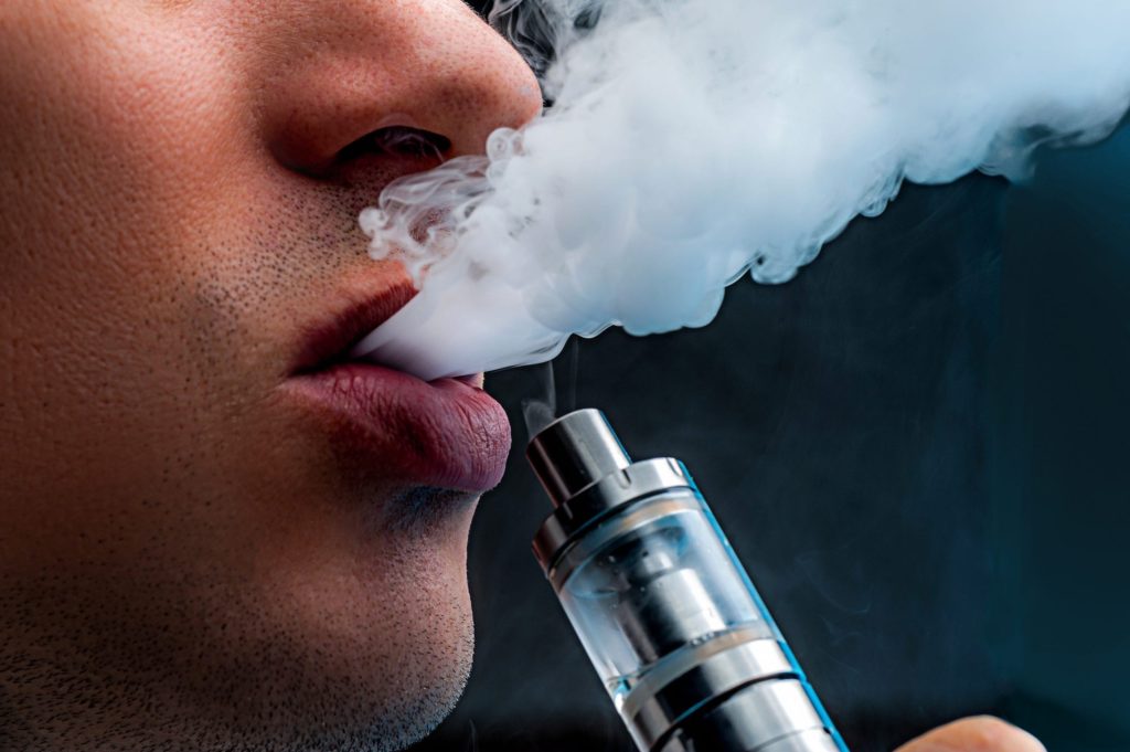 Texas records 1st death linked to e-cigarette use